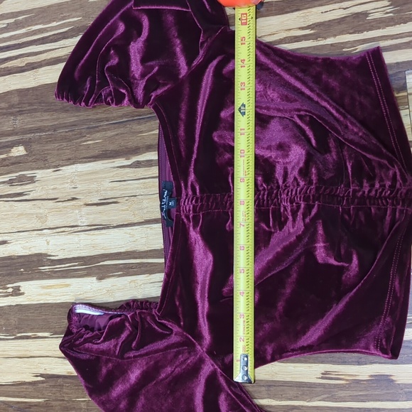 Mixed Threads crop velvet burgundy top - Picture 4 of 6